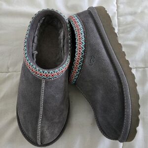 UGG Tasman Slipper